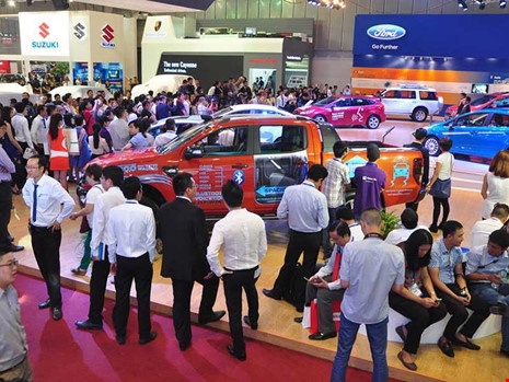 Tranh thủ mua ôtô vì sợ tăng thuế ảnh 1 Tranh thu mua oto vi so tang thue anh 1