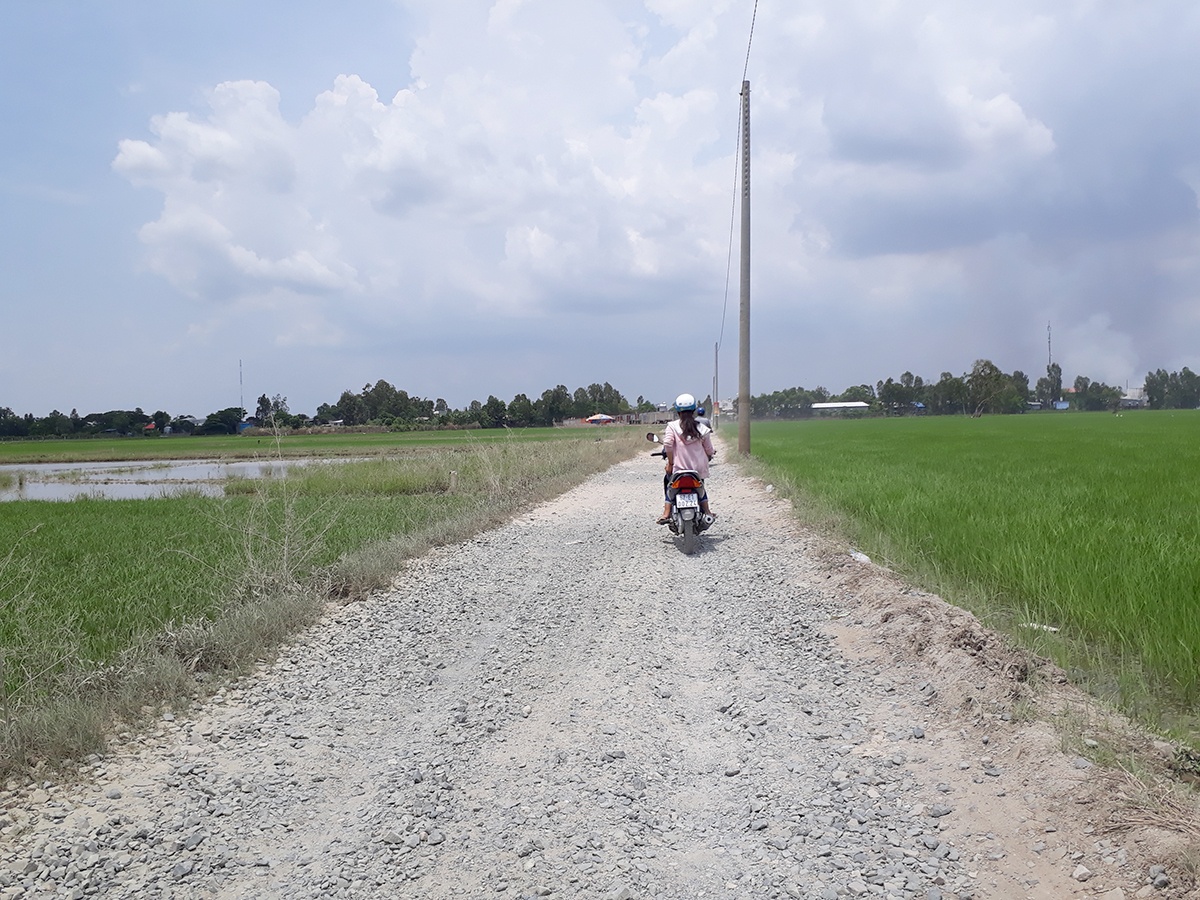 Săn hàng chợ điếc vùng biên ảnh 1 San hang cho diec vung bien anh 1