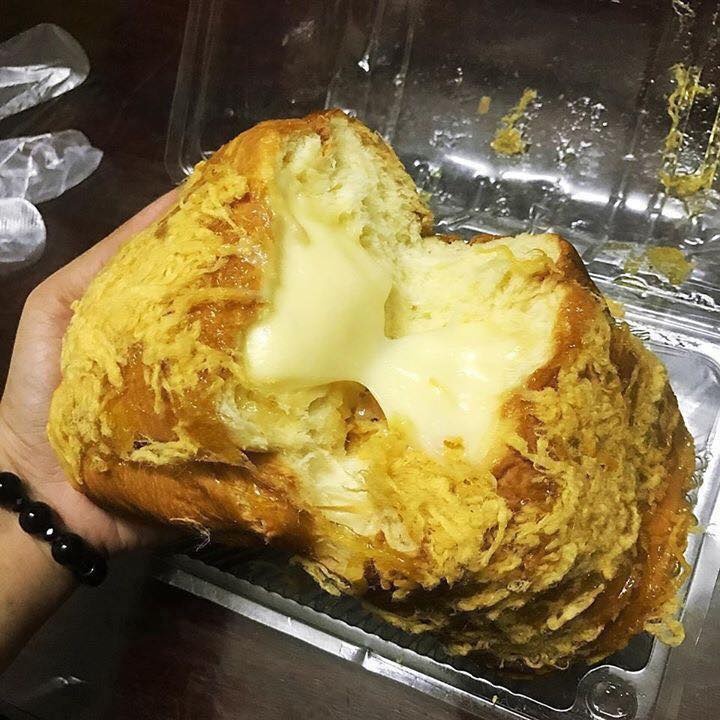 Kiem gan chuc trieu moi ngay nho ban banh mi 'pho mai chay tran' hinh anh