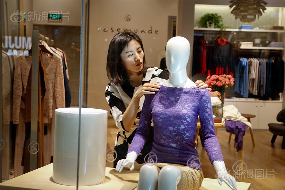 nghe di mua sam thoi trang anh 6