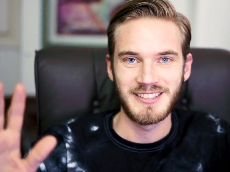 Thu thach nhin cuoi cua PewDiePie hinh anh