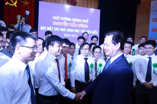 TS Dương Trọng Hải dành giải Quả cầu vàng ảnh 2 TS Duong Trong Hai danh giai Qua cau vang anh 2