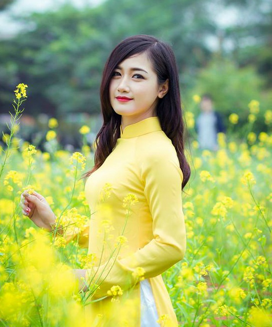 cô gái lái đò ở chùa Hương ảnh 2 co gai lai do o chua Huong anh 2