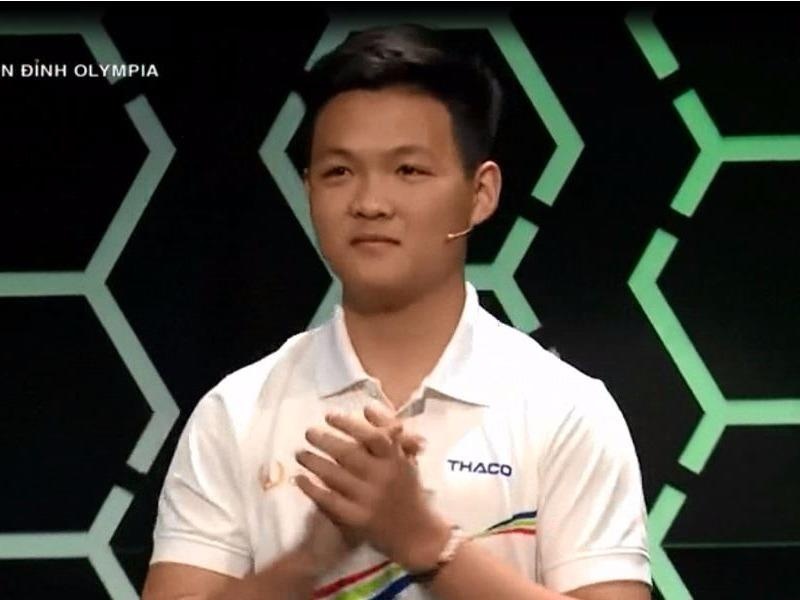 Viet Hoang khoi dong voi 6/12 cau tra loi dung hinh anh