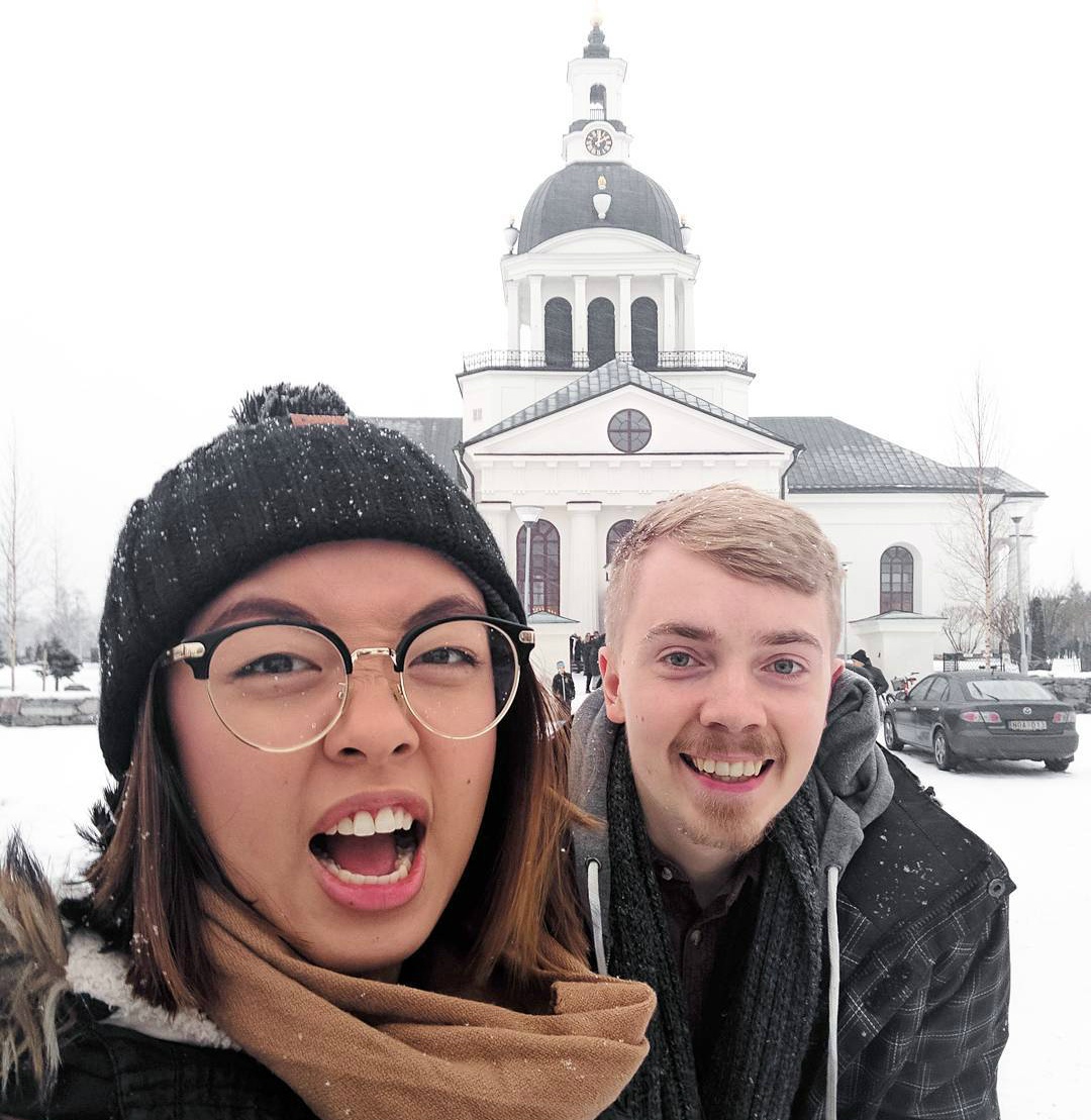 doi tre yeu qua mang di du lich anh 10