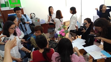 be lop 1 nghi bi xam hai o truong anh 1