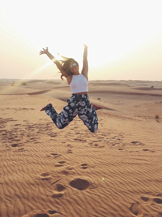 vay tien di du lich anh 3