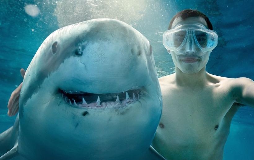 Selfie ben ca map va loat trao luu khong phai ai cung dam thu hinh anh