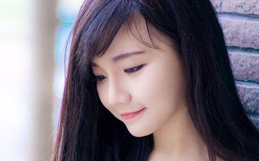 Yon Dolly the hien kha nang ca hat hinh anh