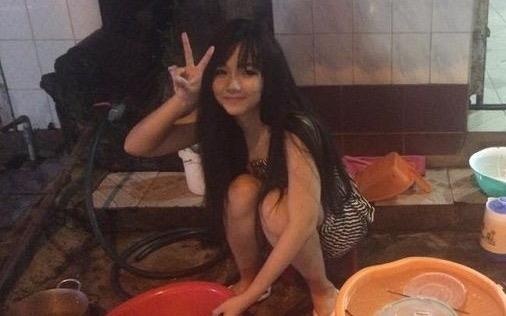 'Hot girl rua bat' Viet duoc dan mang Han khen xinh, cham chi hinh anh