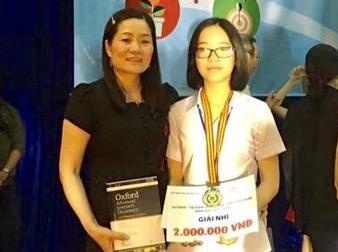 Nu sinh Quang Tri nhan hoc bong ba truong dai hoc quoc te hinh anh