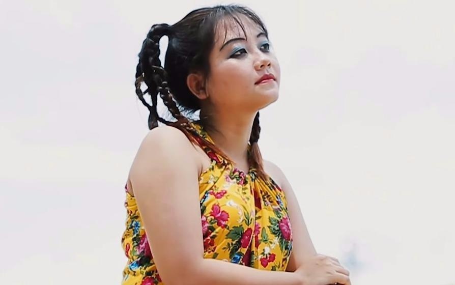 Nu chinh MV 'Phia sau mot co gai' phien ban bolero la ai? hinh anh