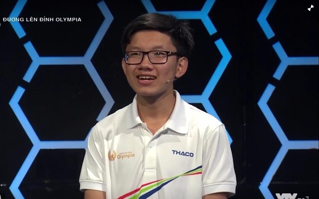 Quoc Long lien tuc gianh diem de loi nguoc dong hinh anh