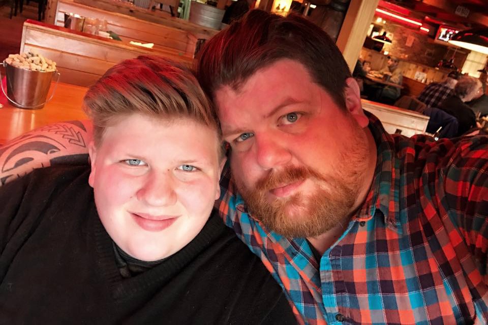 Anh 14 tuoi ru em trai 2 tuoi ngu de thuong anh 3