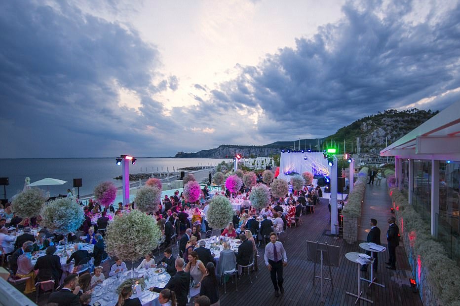 dam cuoi cua Victoria Swarovski anh 7