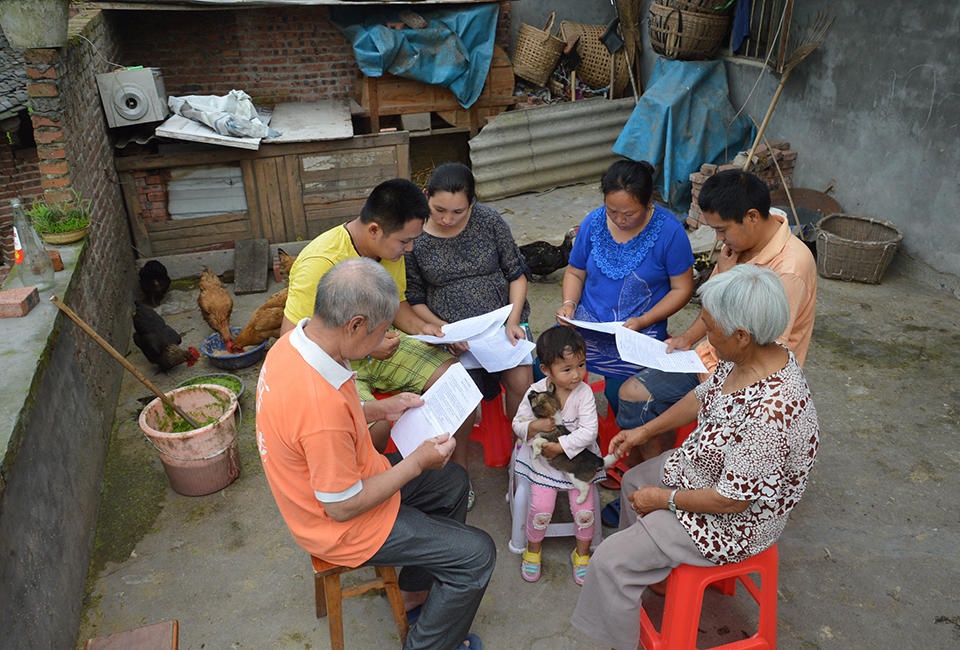 cha đào mộ cho con gái ốm nặng ảnh 4 cha dao mo cho con gai om nang anh 4