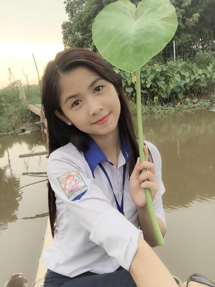 hot girl chân khoèo ảnh 10 hot girl chan khoeo anh 10