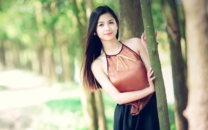 Nhung khoanh khac hai huoc cua 'hot girl chan khoeo' hinh anh