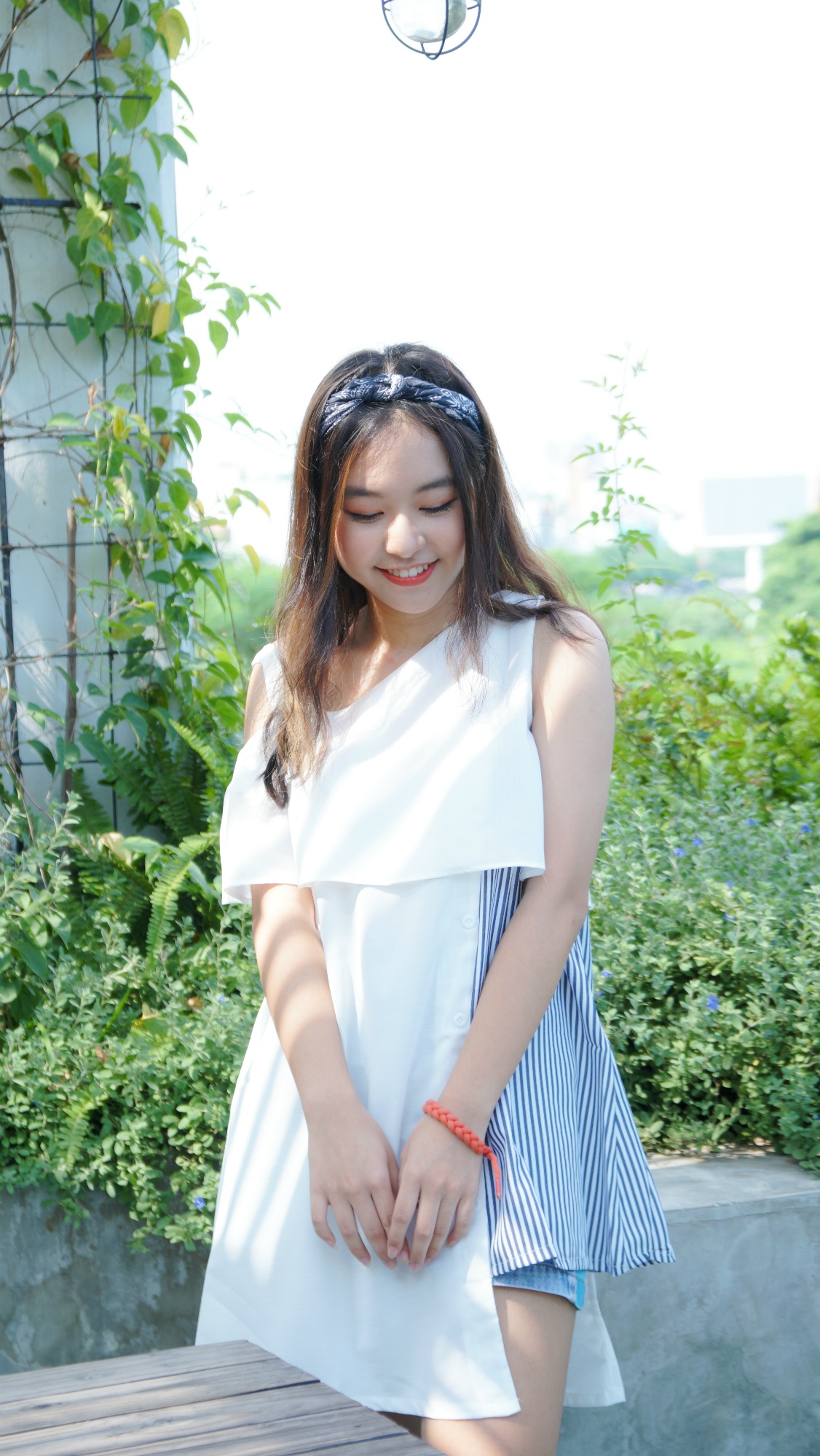 Hot girl 9X Linh Chi anh 12