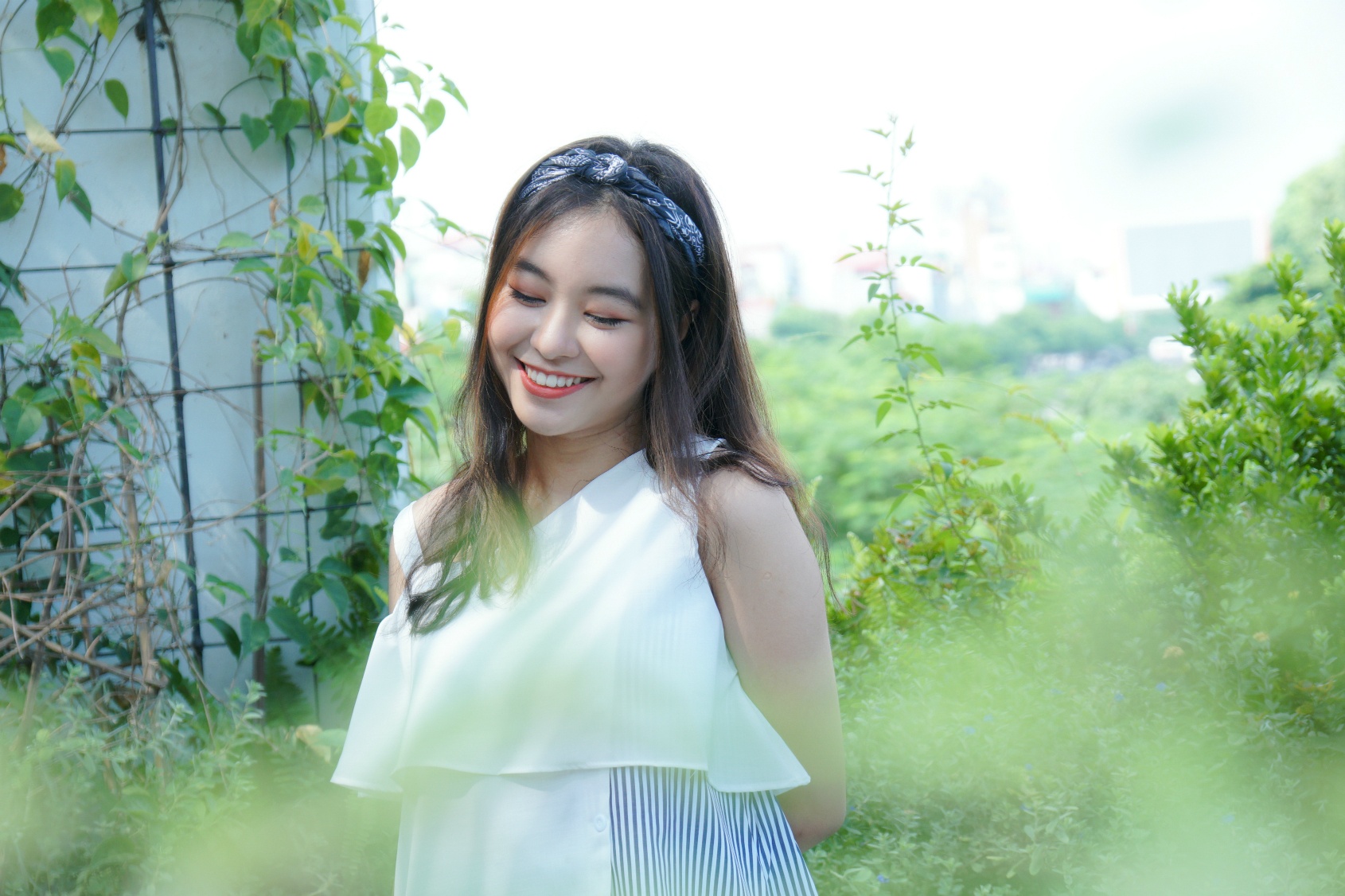 Hot girl 9X Linh Chi anh 11