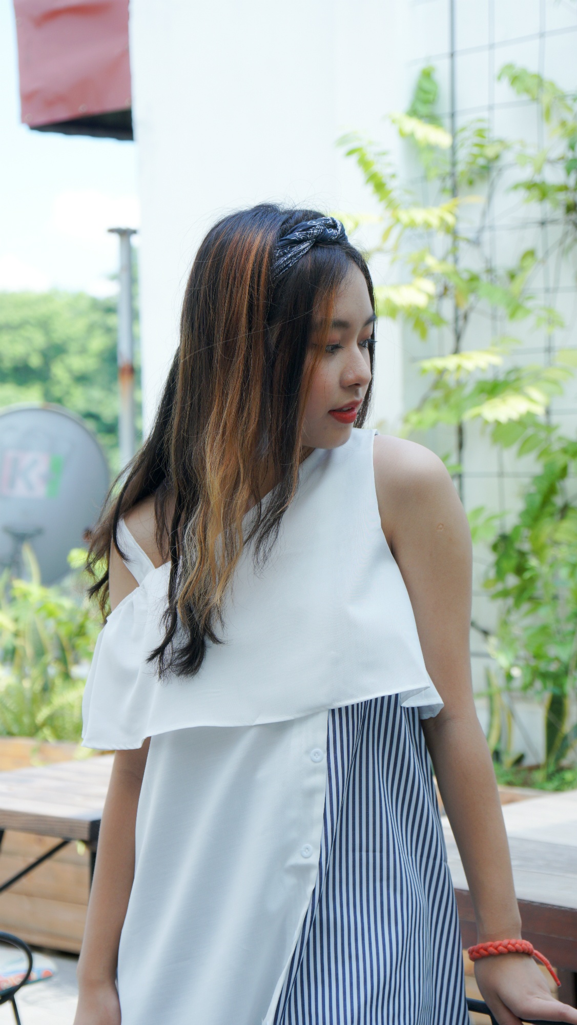 Hot girl 9X Linh Chi anh 13