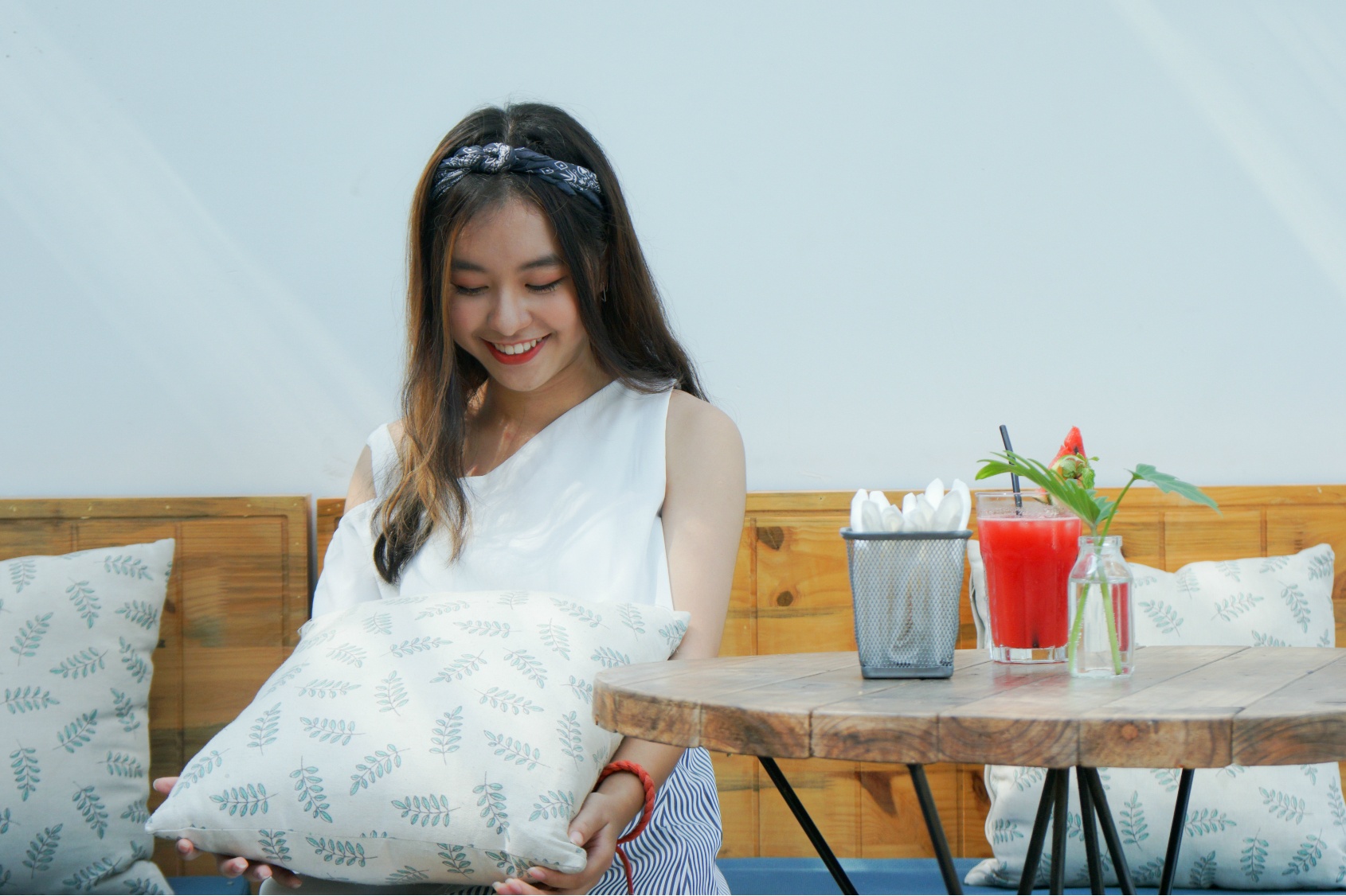 Hot girl 9X Linh Chi anh 9