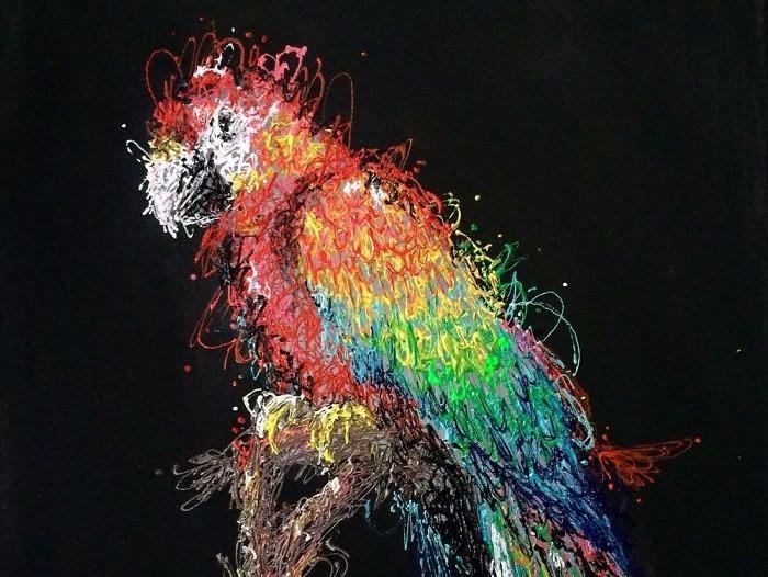 Nu y ta tre tao ra cac buc tranh song dong tu kim tiem hinh anh