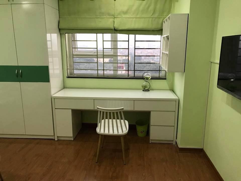 'Thay giao matcha' trang tri nha, dung toan do mau xanh la hinh anh