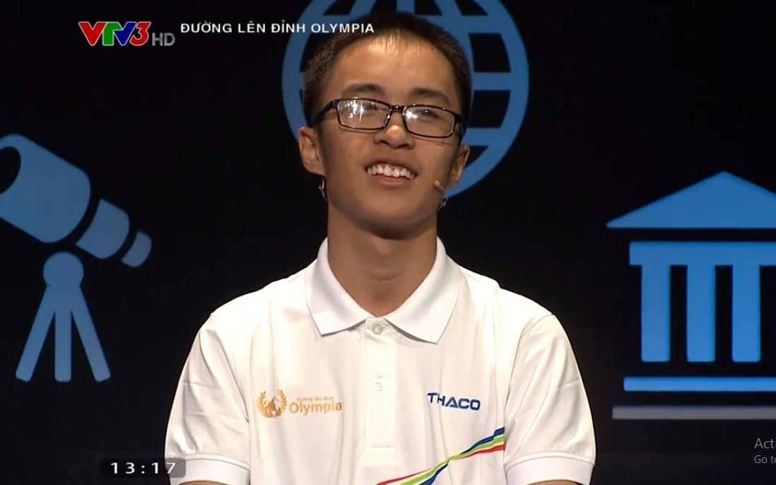 Quang Huy tra loi dung 2/3 cau hoi Ve dich hinh anh