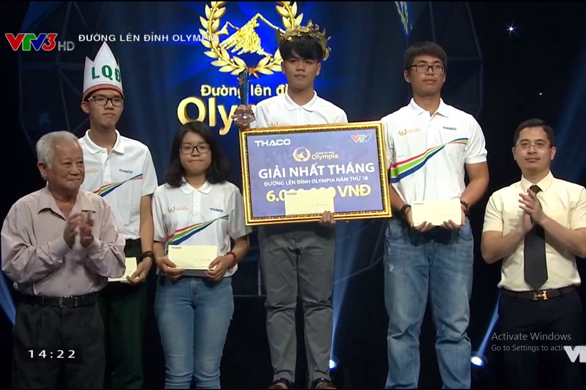 Duong len dinh Olympia anh 1