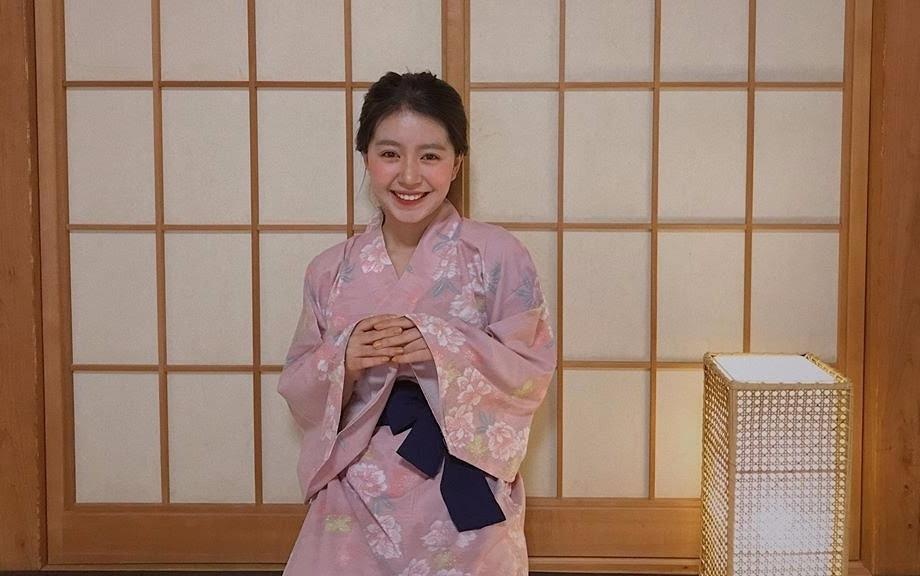 Man Tien huong dan mac trang phuc Yukata hinh anh