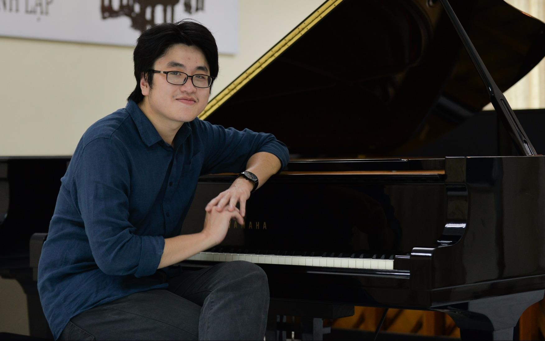 Nghe si piano Luu Duc Anh: 'Ngai khi duoc goi la than dong, thien tai' hinh anh