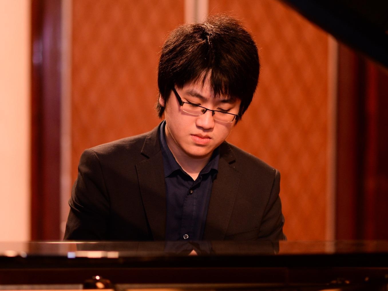 Nghe si duong cam 9X: 'Dung goi minh la than dong am nhac' hinh anh