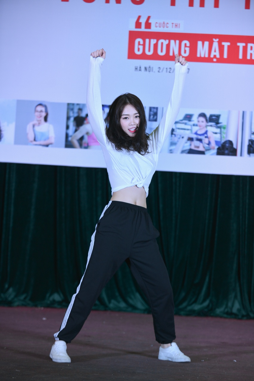 guong mat trang bia bao Sinh vien Viet Nam anh 11