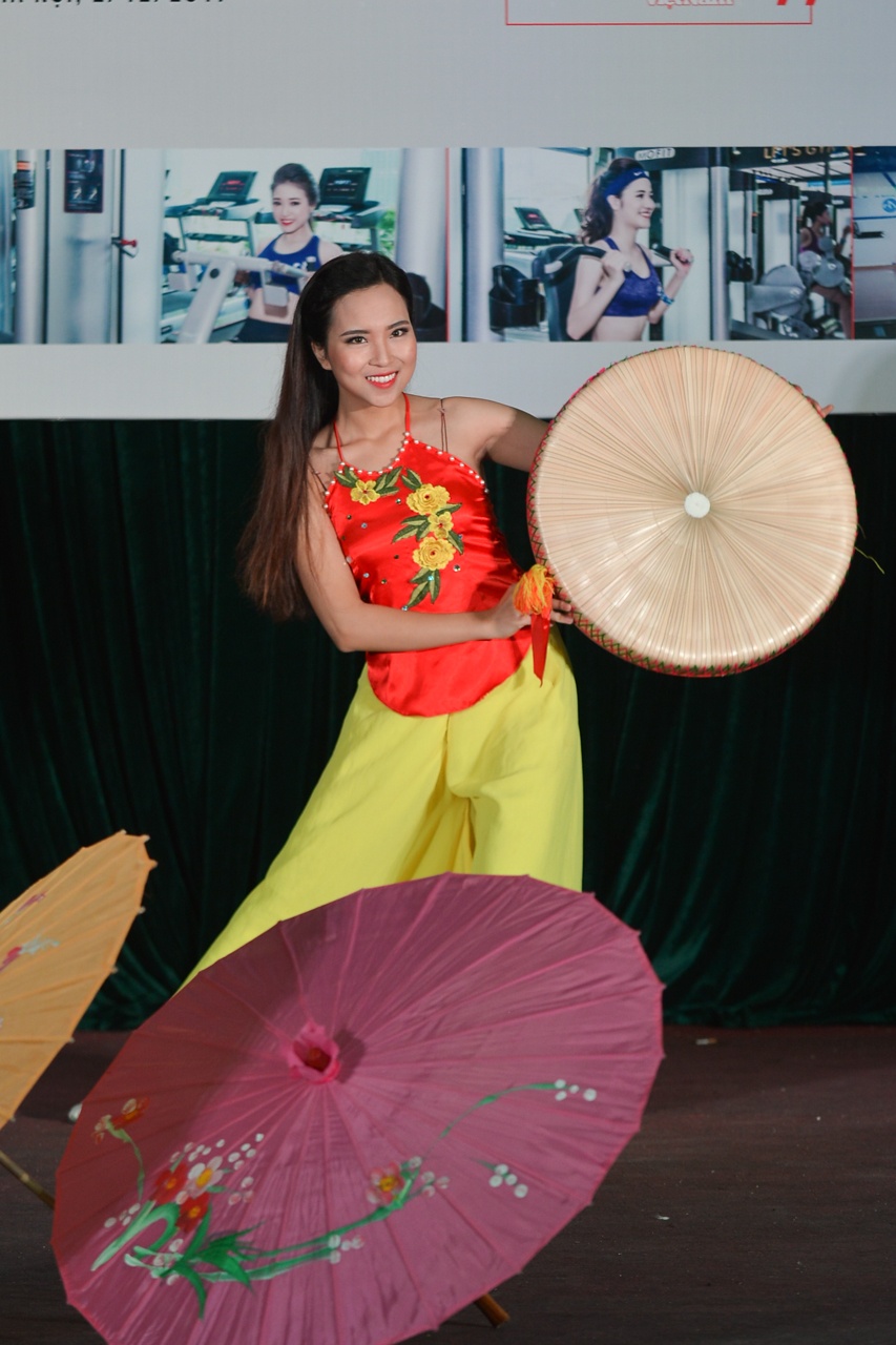 guong mat trang bia bao Sinh vien Viet Nam anh 6