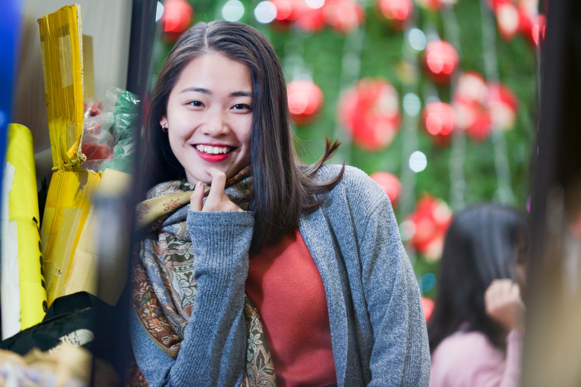 nữ sinh đọc tham luận tại ĐH Đoàn toàn quốc XI ảnh 6 nu sinh doc tham luan tai DH Doan toan quoc XI anh 6