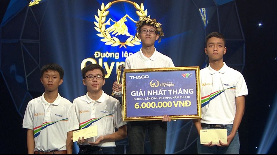 duong len dinh Olympia anh 1