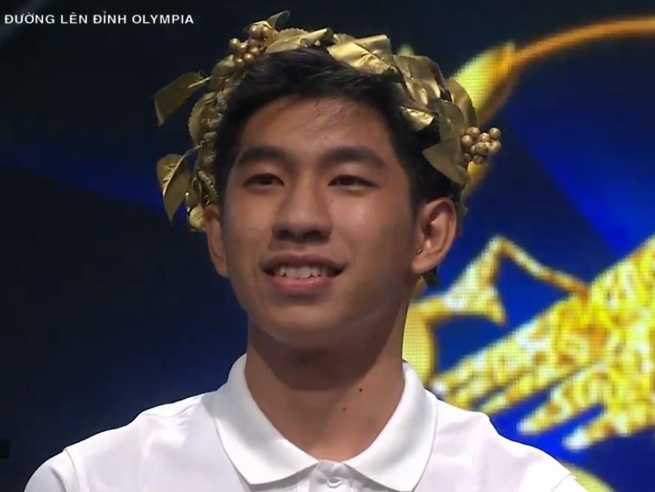 10X co tai giai rubik trong 9 giay gianh giai nhat tuan Olympia hinh anh