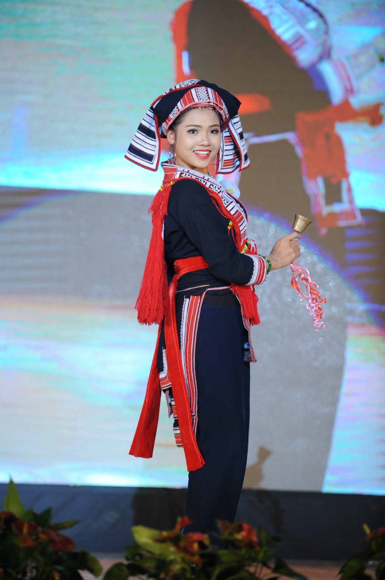 nu sinh DH Y duoc Thai Nguyen anh 6