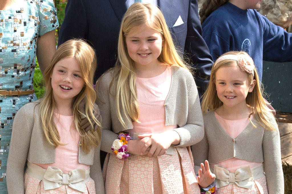 Hoang tu cong chua noi tieng the gioi anh 6