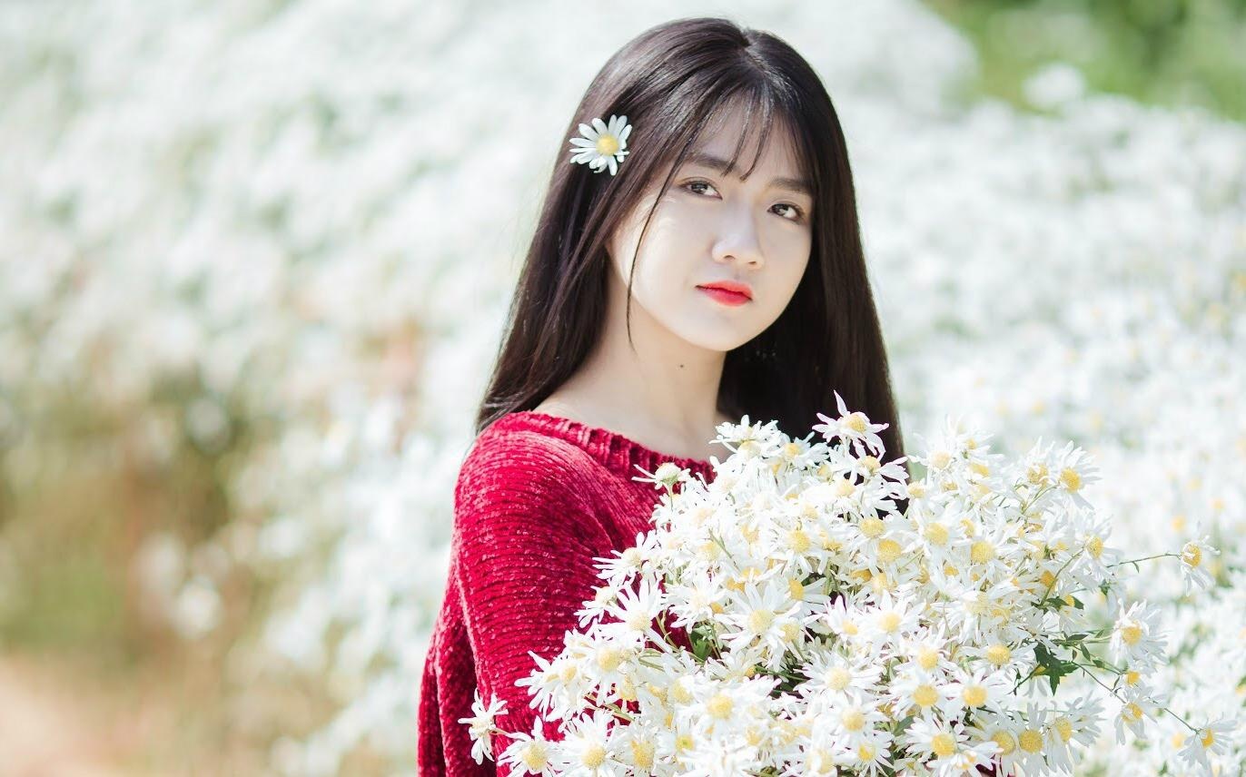 Hot girl Kieu Trinh: 'Khong the mai la co be tra sua'   