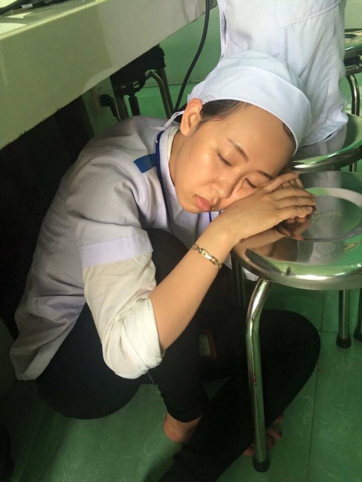 Sinh viên học Y ảnh 4 Sinh vien hoc Y anh 4