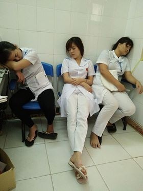 Sinh viên học Y ảnh 5 Sinh vien hoc Y anh 5