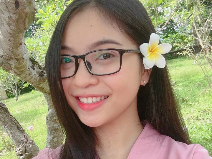 ban gai cau thu U23 Viet Nam anh 2