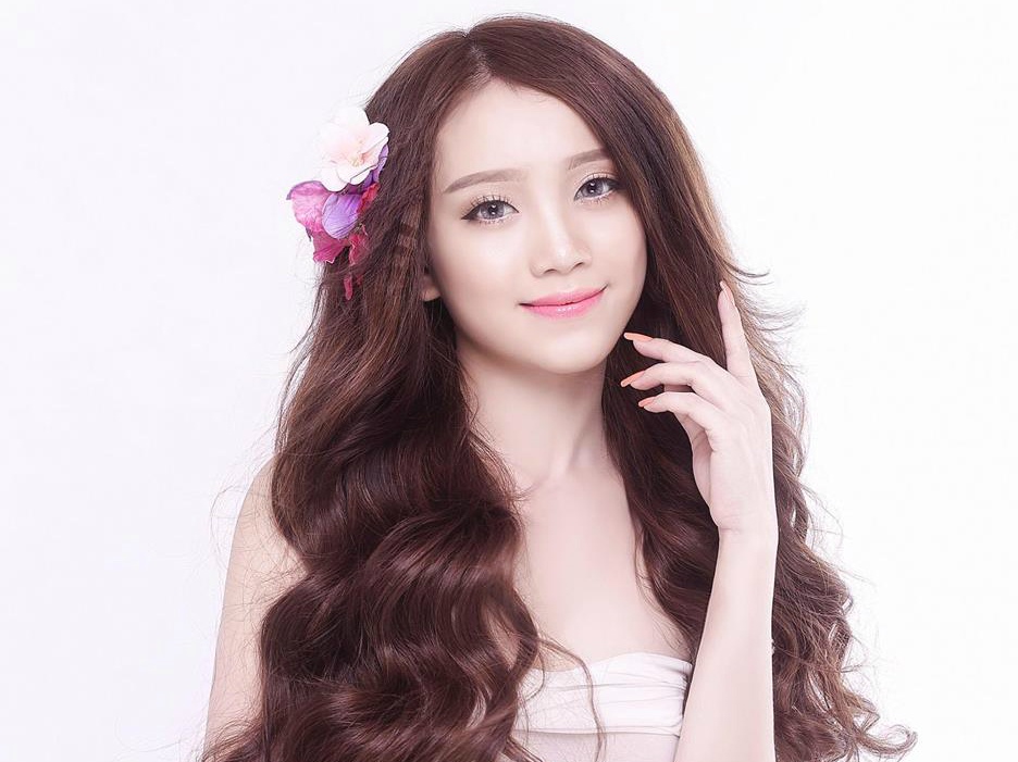 ban gai cau thu U23 Viet Nam anh 6