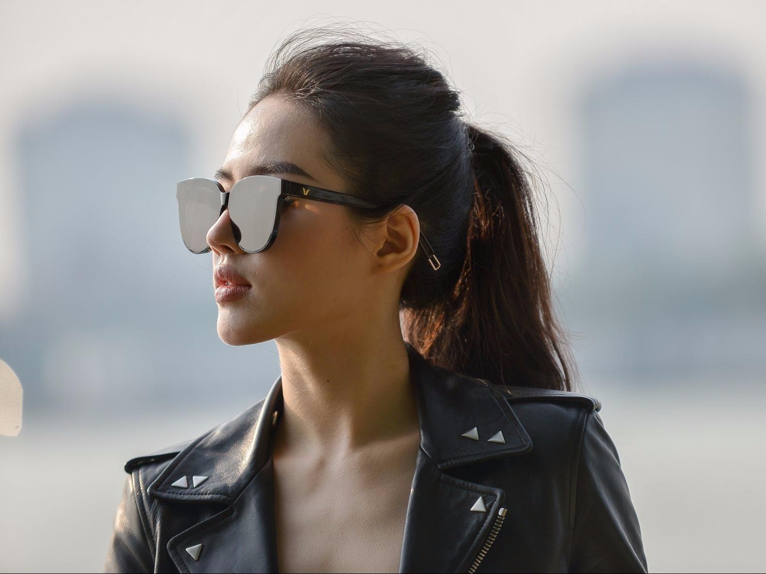 Khanh Linh The Face: Khong dua vao dan ong, tu kiem tien sam do hieu hinh anh