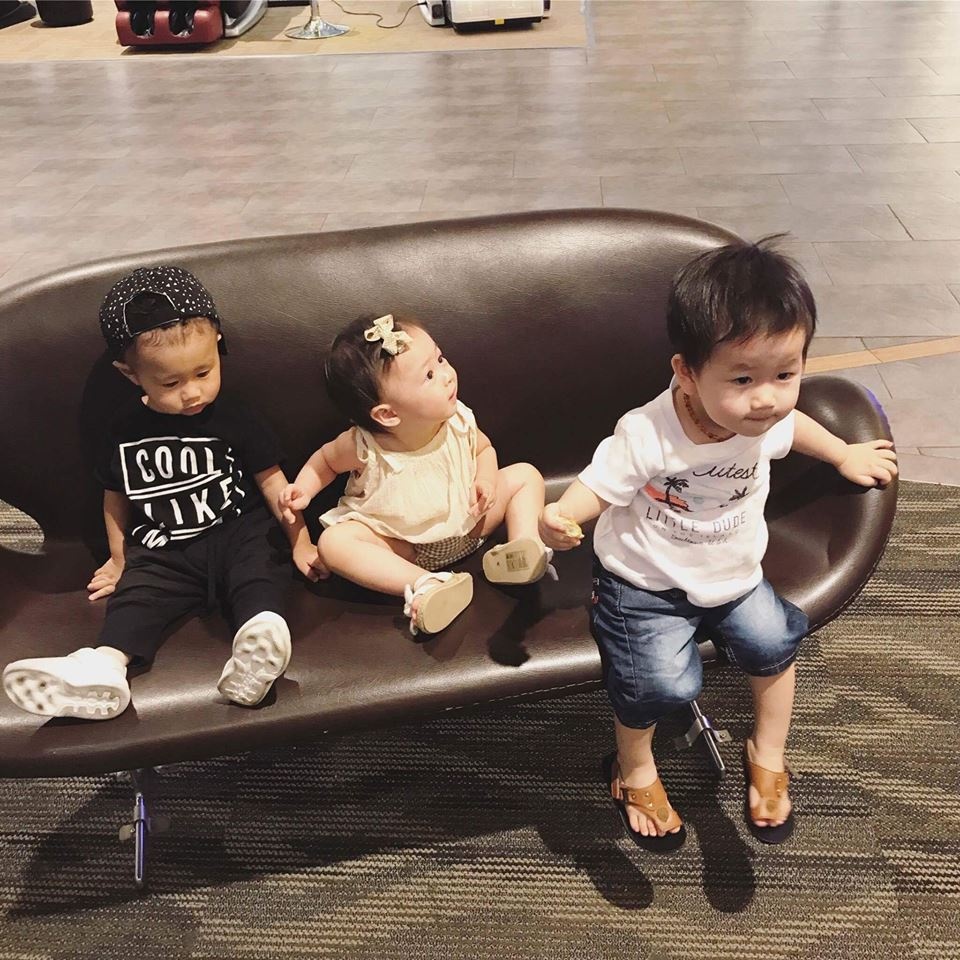 3 gia dinh bim sua hot nhat mang xa hoi anh 12