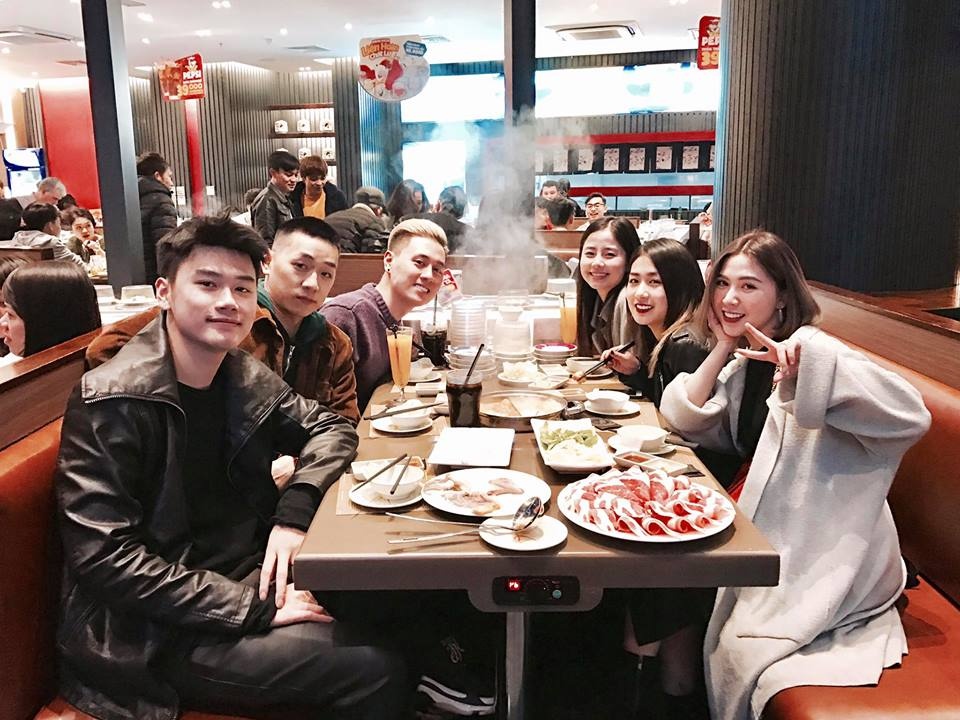 3 gia dinh bim sua hot nhat mang xa hoi anh 11