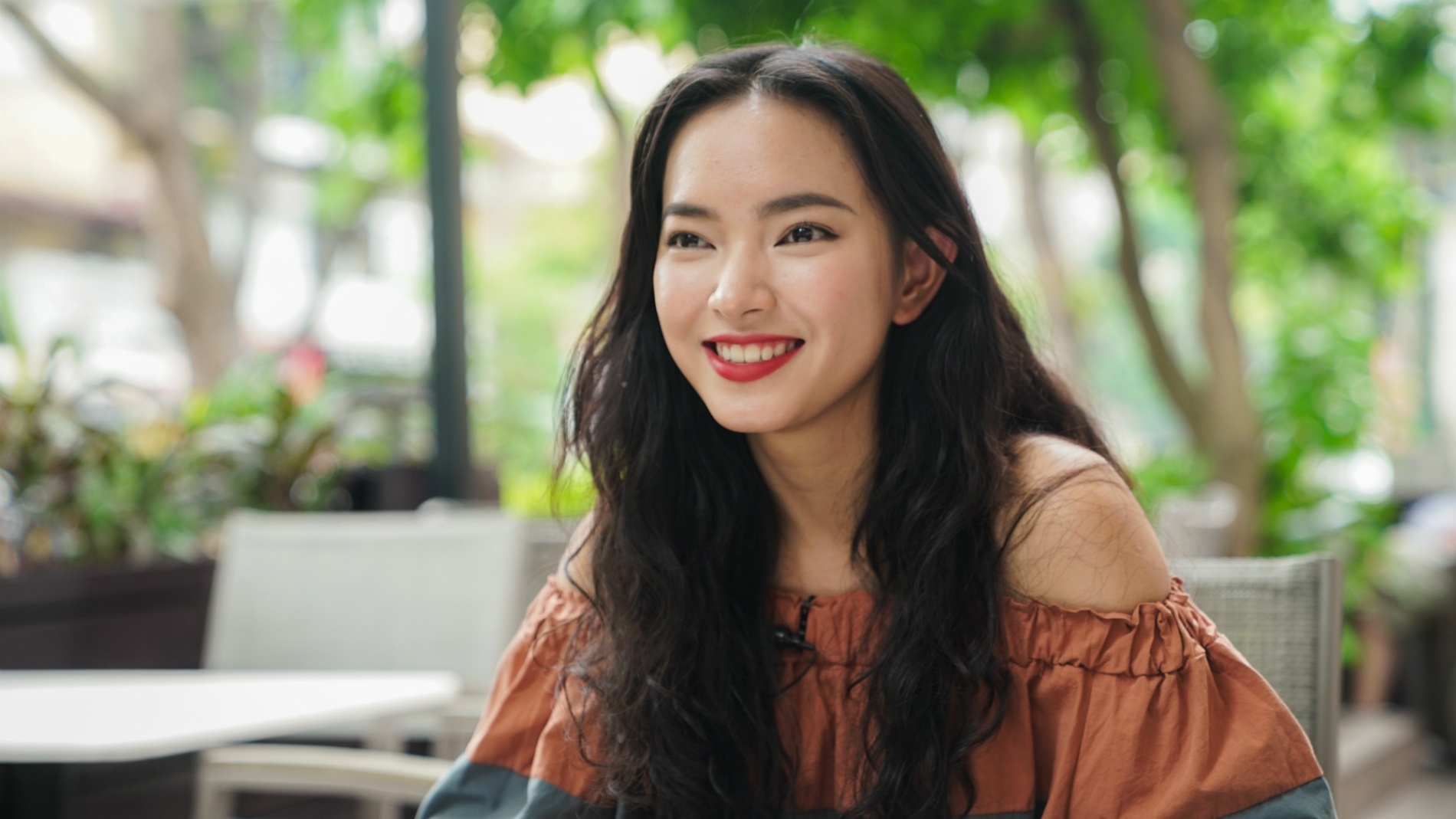 hot girl lam gi dip tet anh 2