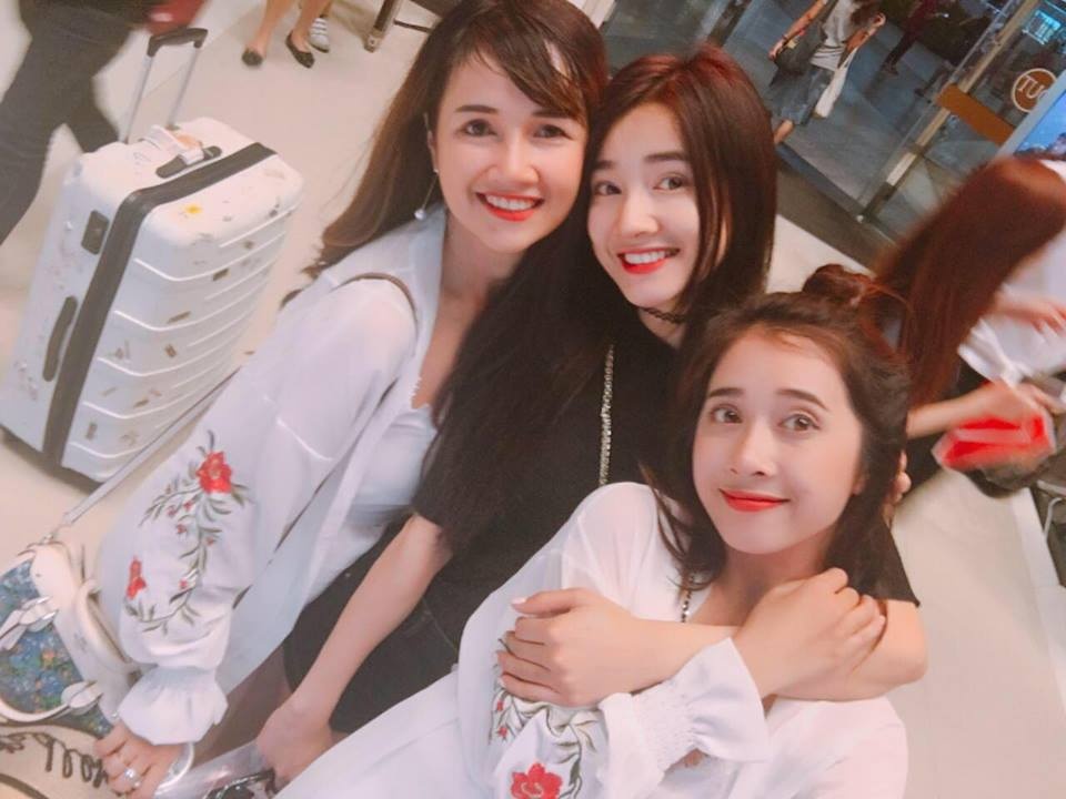 em gai nguoi noi tieng anh 1